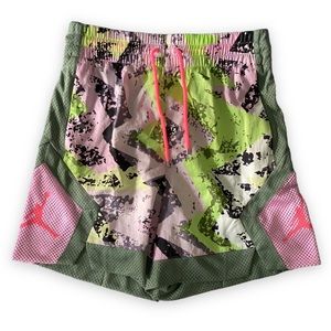 JORDAN Shorts Pink Green